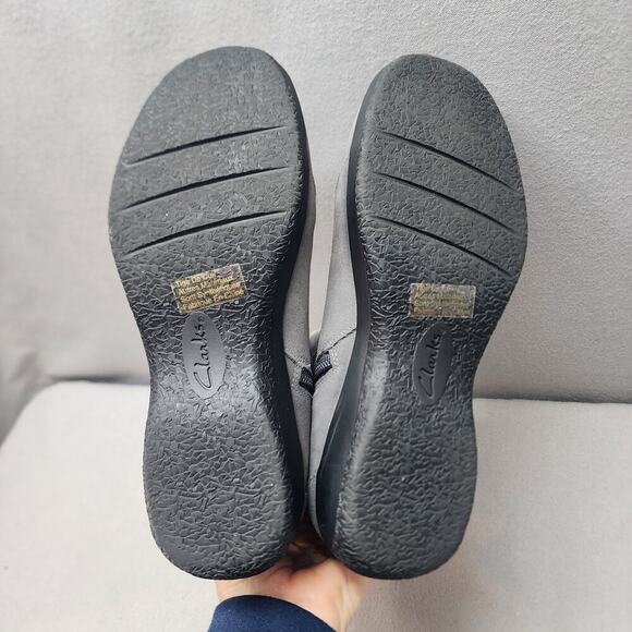 Clarks Bendables Womens Boots Gray Suede Zip Winter Faux Fur Top Ankle US 7M - Picture 6 of 8